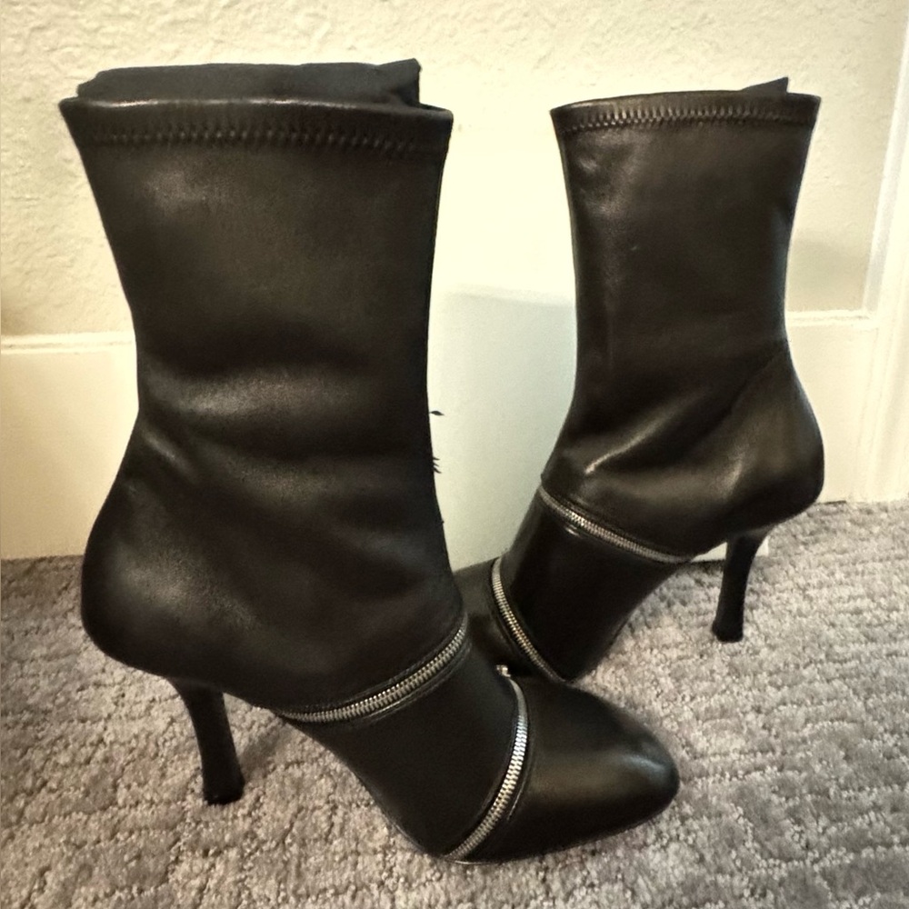 BURBERRY | PRICE FIRM💲💥
Black Leather Peep Boots 
Women’s EU 37.5 - Picture 10 of 16